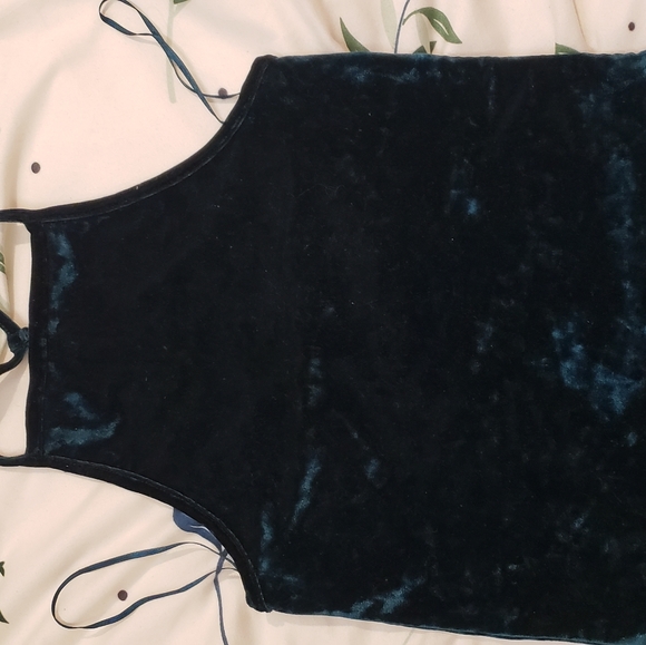 Urban Outfitters Velvet Green Top - Picture 4 of 5